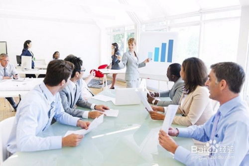 中國時尚品牌運營與國內(nèi)貿(mào)易代理 策略、路徑與協(xié)同發(fā)展